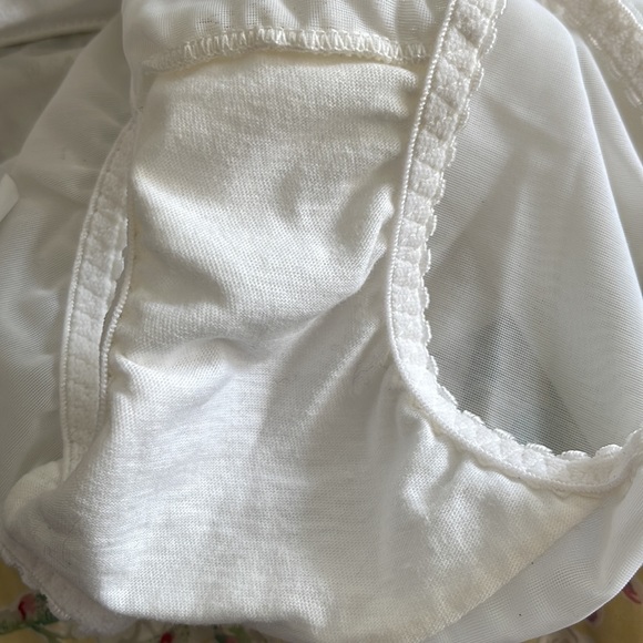 NWOT Vintage Women’s White Lace Hook Eye Corset Shapewear Panty - Picture 7 of 7